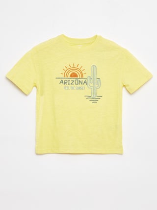 T-shirt avec découpes fantaisies et broderies