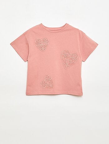 T-shirt avec fleurs en macramé