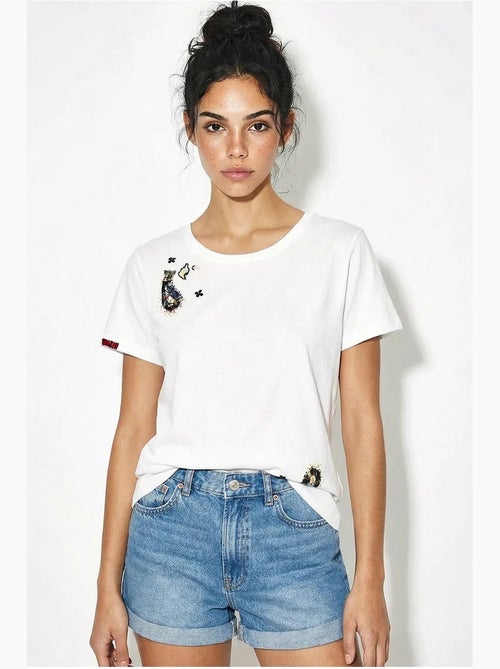 T-shirt basique à col en u brodé lucci - Kiabi T-shirt basique à col en u brodé lucci - Kiabi