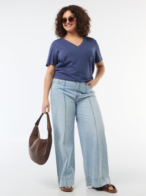 T-shirt basique col V et manches courtes - Kiabi