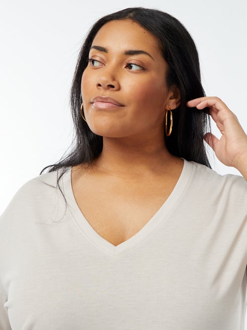 T-shirt basique uni col V - Kiabi