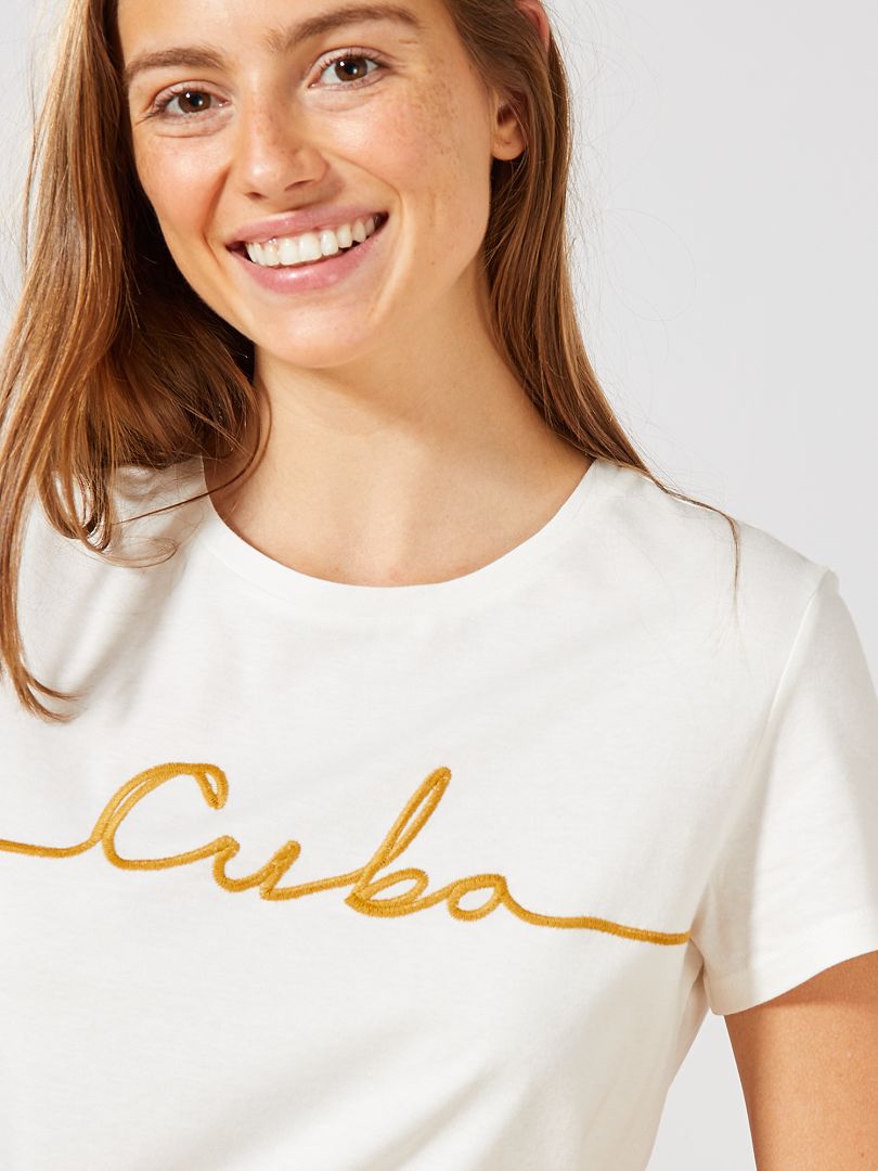 T-shirt brodé 'Cuba' écru/jaune - Kiabi