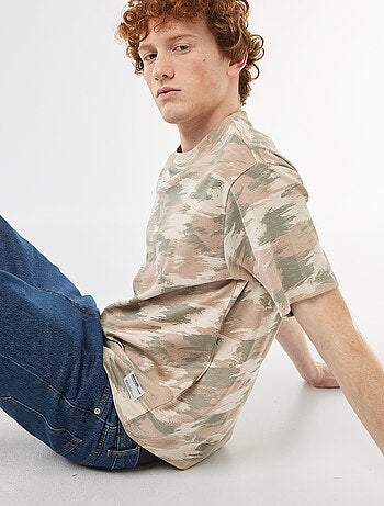 T-shirt col rond imprimé 'camouflage' en coton