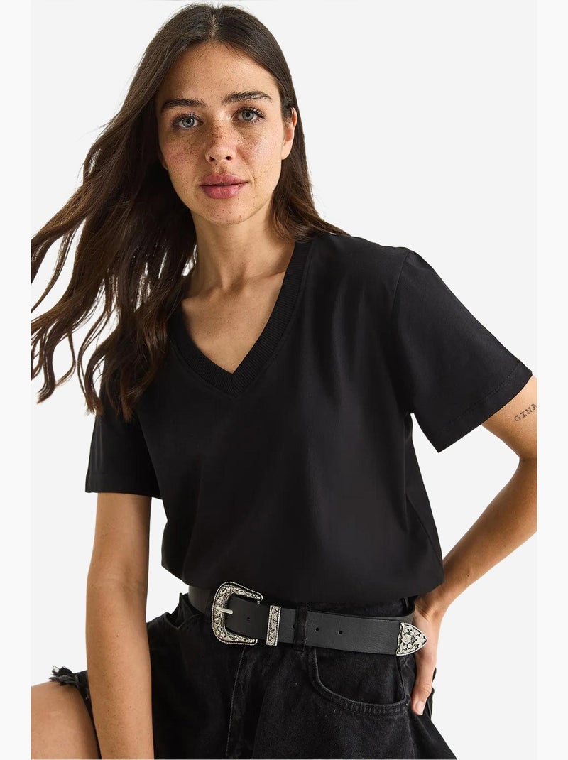 T-shirt confortable en coton biologique à col en v profond lucci Noir - Kiabi