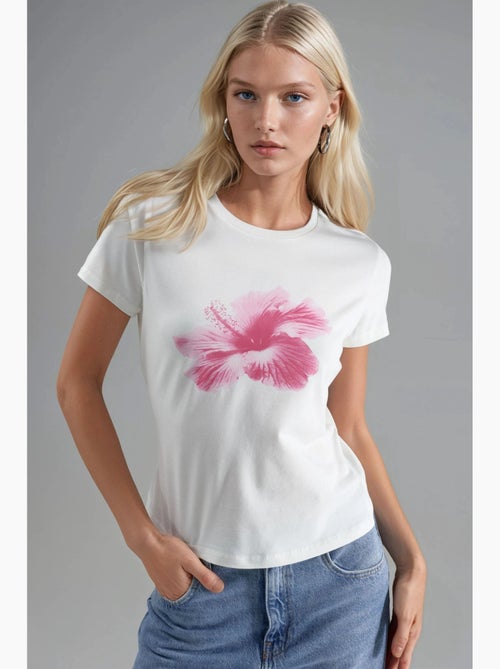T-shirt court imprimé à col rond hiccup - Kiabi T-shirt court imprimé à col rond hiccup - Kiabi