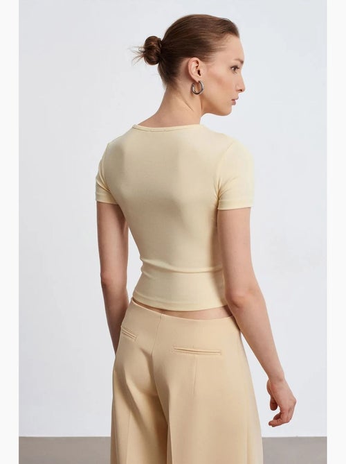 T-shirt crop en jersey coupe ajustée dilvin - Kiabi