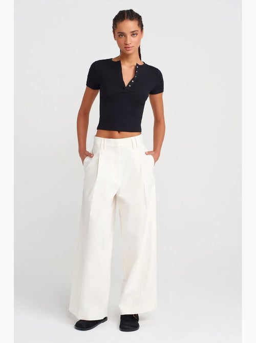 T-shirt crop en jersey coupe ajustée dilvin - Kiabi