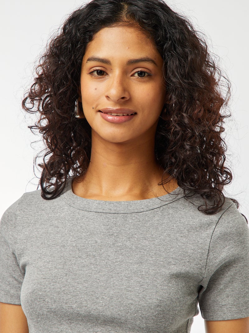 T-shirt cropped manches courtes Gris - Kiabi
