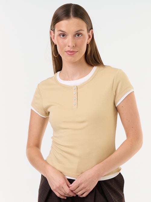 T-shirt effet 2-en-1 manches courtes - Kiabi T-shirt effet 2-en-1 manches courtes - Kiabi