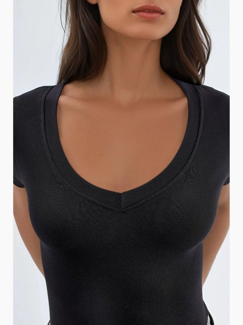 T-shirt élastique à manches courtes avec col en v busem - Kiabi