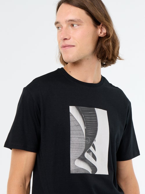 T-shirt en coton à col rond homme avec motif placé - Kiabi T-shirt en coton à col rond homme avec motif placé - Kiabi