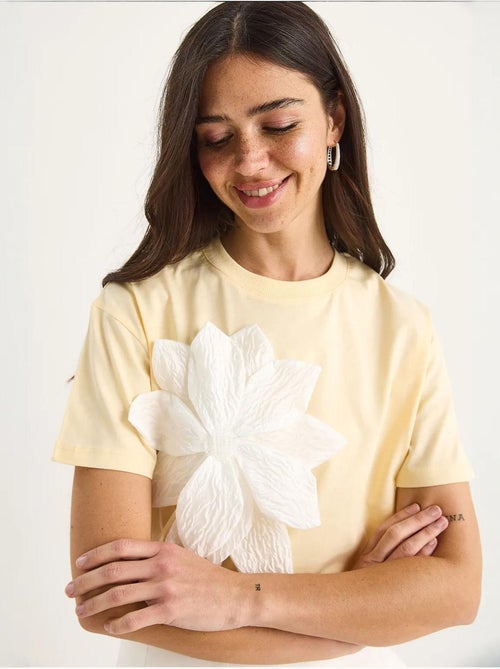T-shirt en coton à manches courtes avec accessoire floral lucci - Kiabi