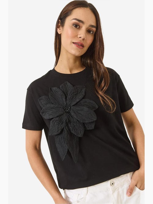 T-shirt en coton à manches courtes avec accessoire floral lucci - Kiabi T-shirt en coton à manches courtes avec accessoire floral lucci - Kiabi