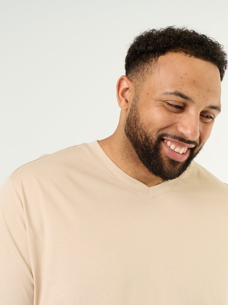 T-shirt en jersey à col V Beige - Kiabi