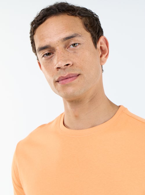 T-shirt en jersey uni pour homme à col rond - Kiabi