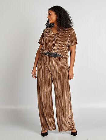 T-shirt en velours col V