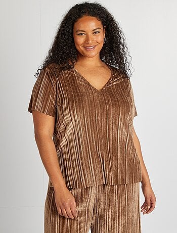 T-shirt en velours col V