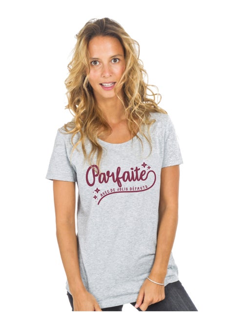 T-shirt Femme - PARFAITE AVEC DE JOLIS DÉFAUTS - Kiabi T-shirt Femme - PARFAITE AVEC DE JOLIS DÉFAUTS - Kiabi
