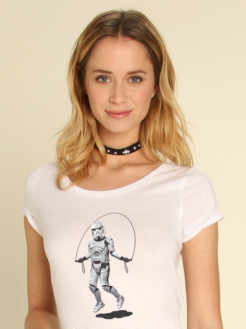 T-shirt Femme - STORMTROOPER SKIPPING - Kiabi T-shirt Femme - STORMTROOPER SKIPPING - Kiabi