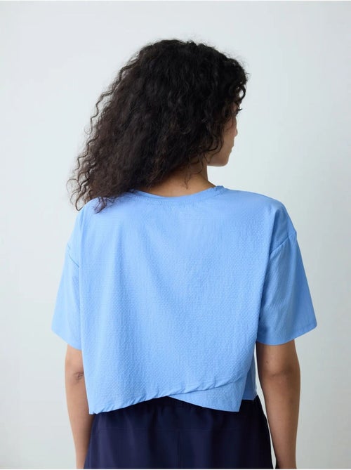 T-shirt femme avec détail au dos penti - Kiabi T-shirt femme avec détail au dos penti - Kiabi
