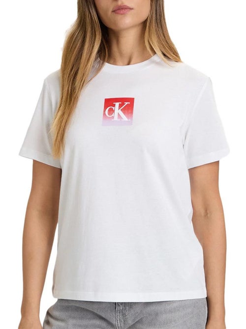 T-Shirt Femme Calvin Klein Jeans - Kiabi T-Shirt Femme Calvin Klein Jeans - Kiabi