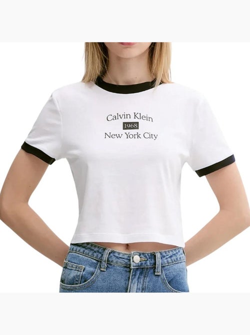 T-Shirt Femme Calvin Klein Jeans - Kiabi T-Shirt Femme Calvin Klein Jeans - Kiabi