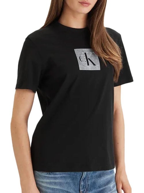 T-Shirt Femme Calvin Klein Jeans - Kiabi T-Shirt Femme Calvin Klein Jeans - Kiabi