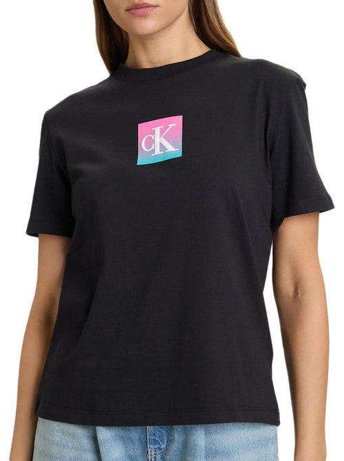 T-Shirt Femme Calvin Klein Jeans - Kiabi T-Shirt Femme Calvin Klein Jeans - Kiabi