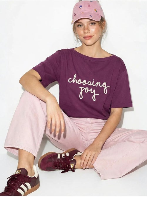 T-shirt femme en coton à col bateau et imprimé lucci - Kiabi T-shirt femme en coton à col bateau et imprimé lucci - Kiabi