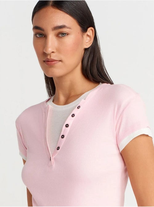 T-shirt femme en coton à col v et patte de boutonnage dilvin - Kiabi