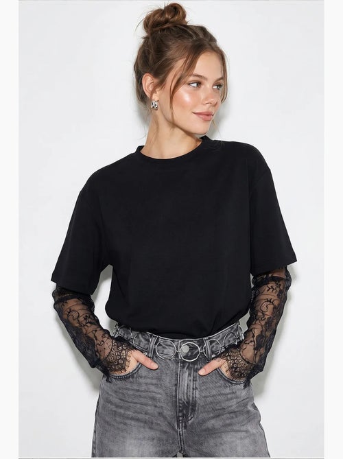 T-shirt femme oversize à col rond lucci - Kiabi T-shirt femme oversize à col rond lucci - Kiabi