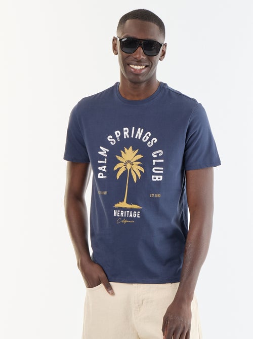 T-shirt homme en coton à col rond avec motif placé - Kiabi T-shirt homme en coton à col rond avec motif placé - Kiabi