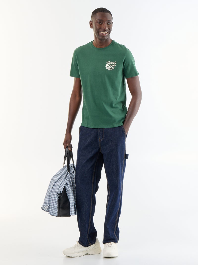 T-shirt homme en coton biologique à imprimé placé col rond Vert - Kiabi