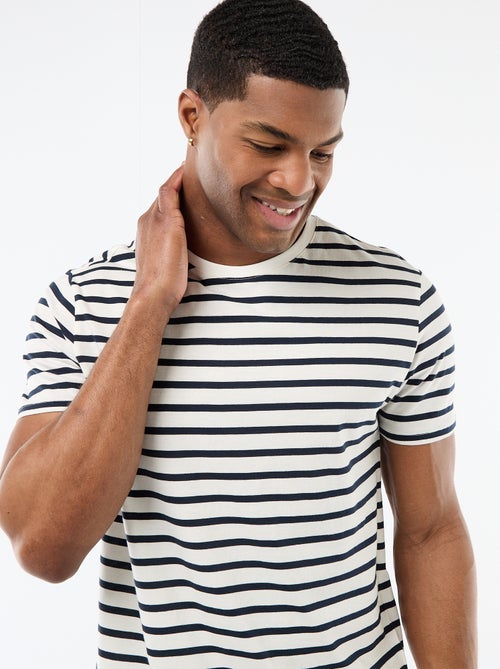 T-shirt homme en coton rayé marinière à col rond - Kiabi