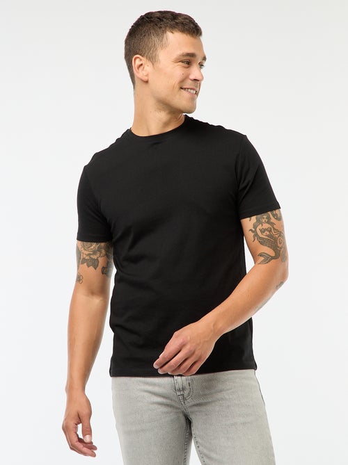 T-shirt homme uni en jersey à col rond - Kiabi T-shirt homme uni en jersey à col rond - Kiabi