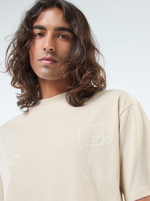 T-shirt imprimé avec broderie poitrine et imprimé au dos - Kiabi