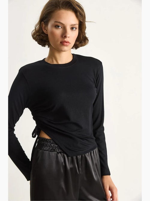 T-shirt lange mouwen basic asymmetrische zoom lucci - Kiabi T-shirt lange mouwen basic asymmetrische zoom lucci - Kiabi