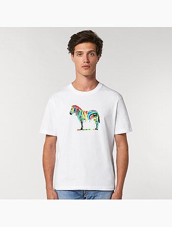 T-shirt man - fresh paint