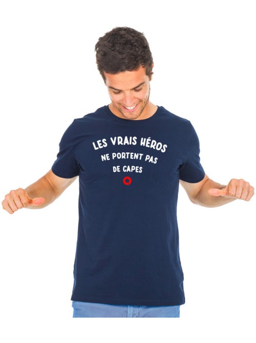 T-shirt Man - LES VRAIS HEROS NE PORTENT PAS DE CAPES - Kiabi T-shirt Man - LES VRAIS HEROS NE PORTENT PAS DE CAPES - Kiabi