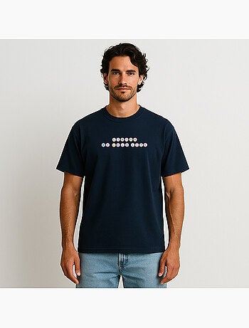 T-shirt man - living my best life