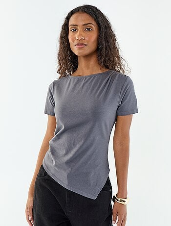 T-shirt manches courtes asymétrique