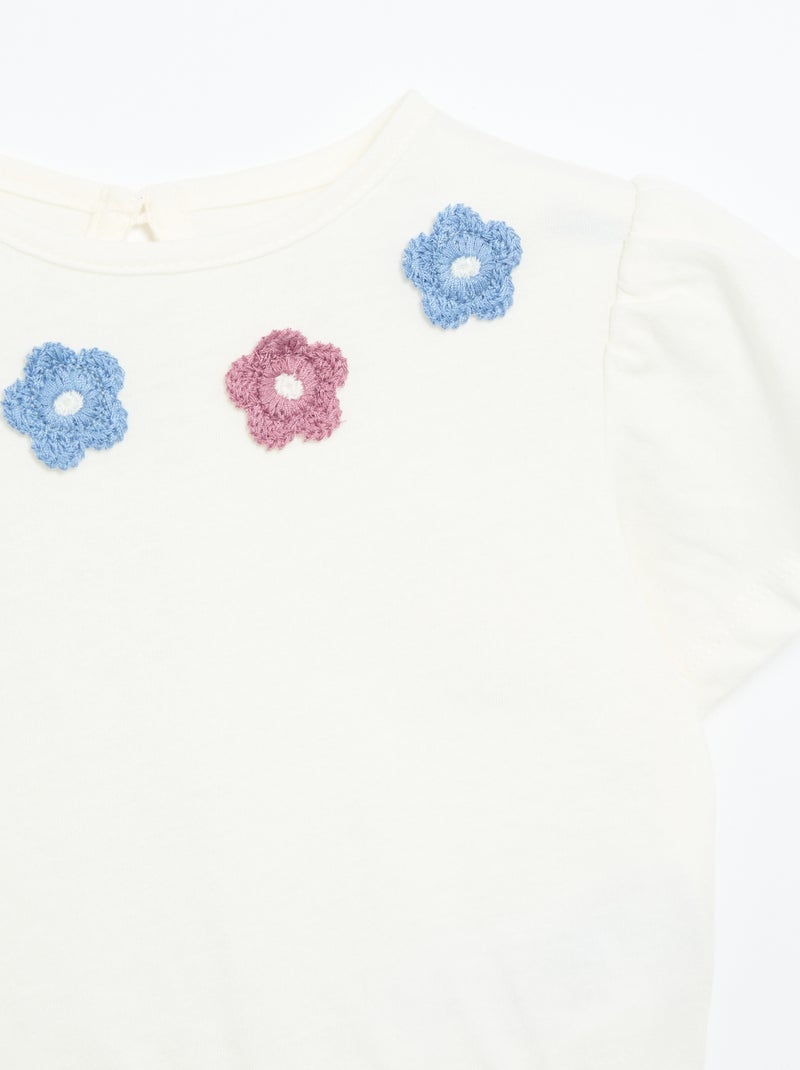 T-shirt manches courtes avec broderies et base volantée Blanc - Kiabi