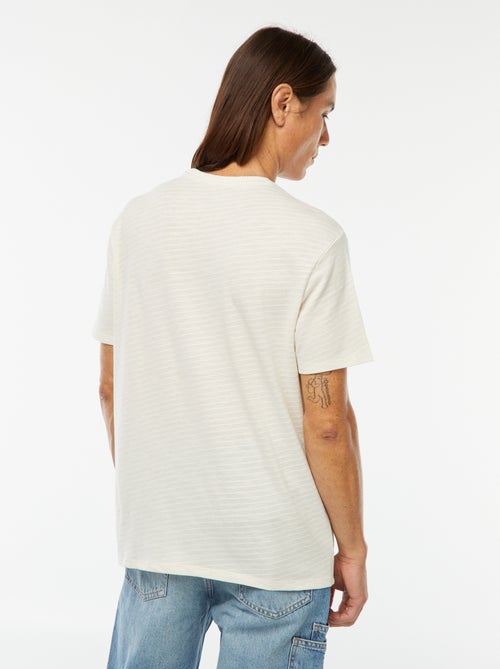 T-shirt manches courtes en maille fantaisie - Kiabi