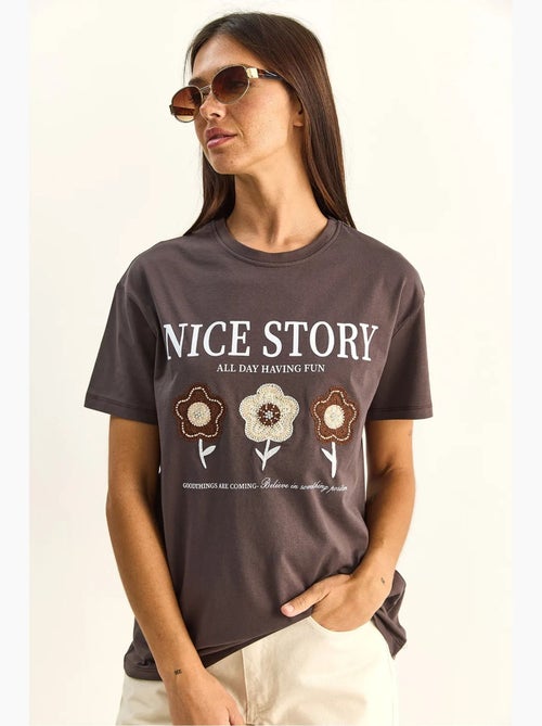 T-shirt met geborduurd detail en tekstprint in relaxed fit lucci - Kiabi