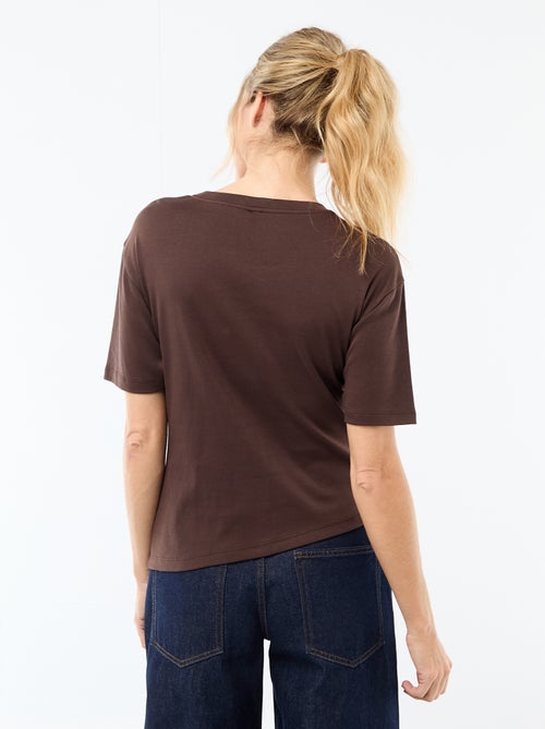 T-shirt met gedrapeerde korte mouwen en fantasiejuweel - Kiabi