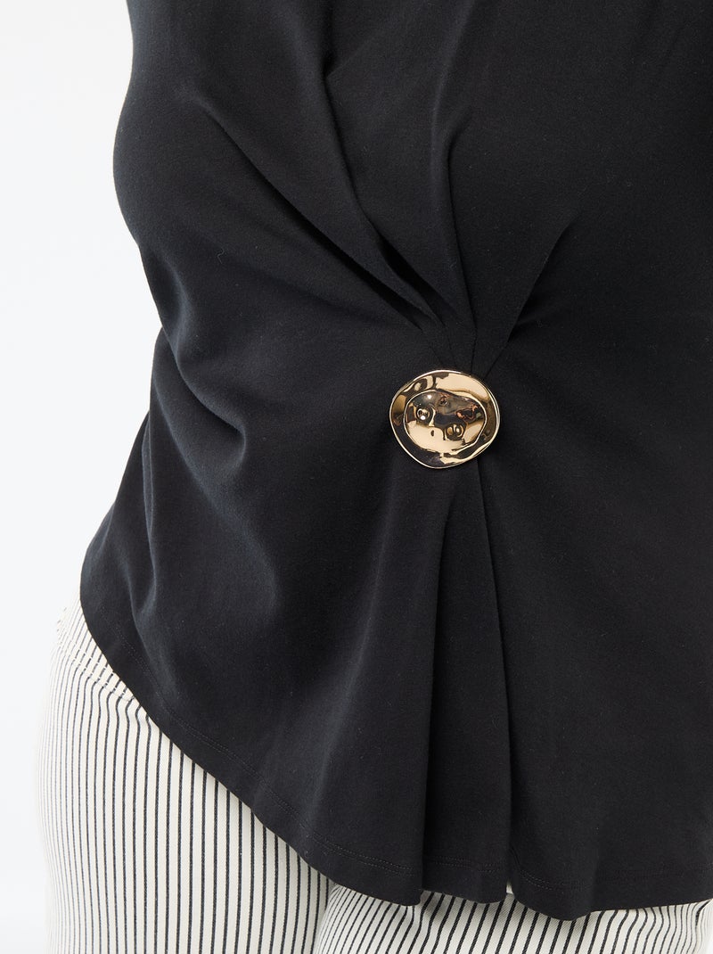 T-shirt met gedrapeerde ronde hals en fantasiejuweel Zwart - Kiabi