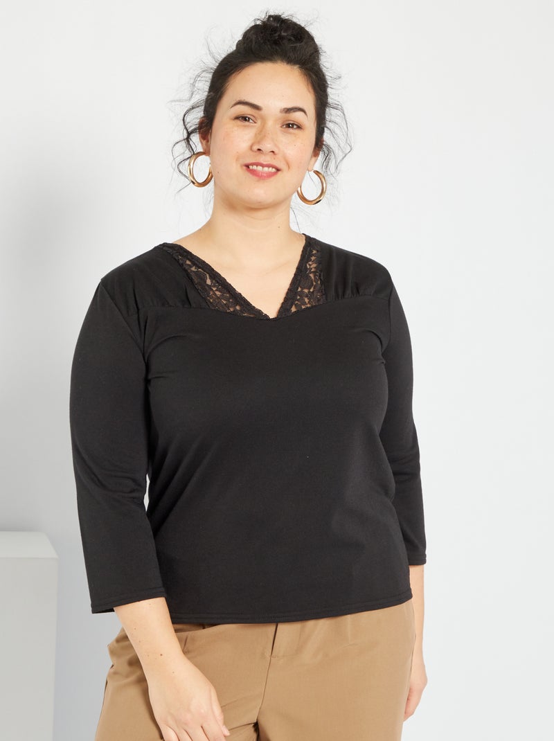 T-shirt met kanten kraagje zwart - Kiabi