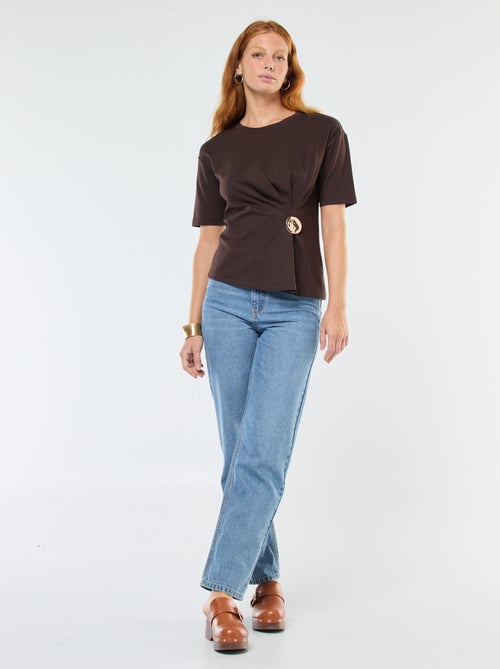 T-shirt met korte mouw met sieraaddetail en gedraaid effect - Kiabi