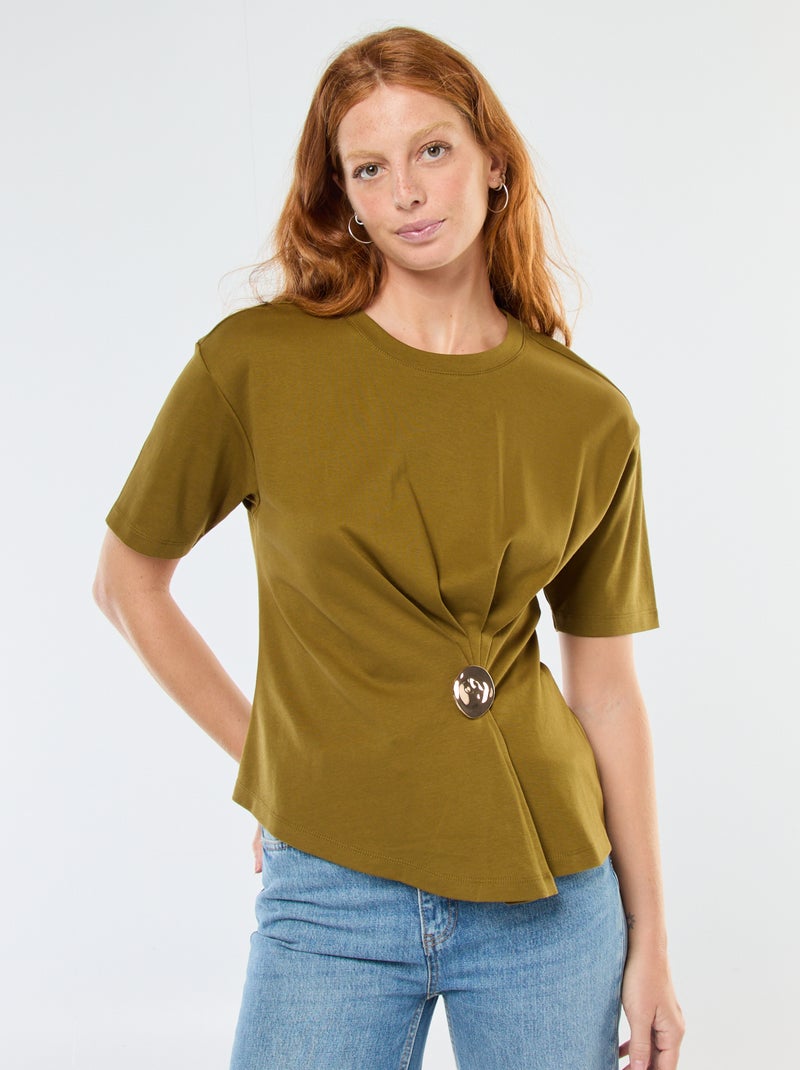 T-shirt met korte mouw met sieraaddetail en gedraaid effect Groen - Kiabi
