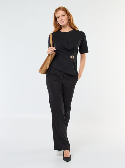 T-shirt met korte mouw met sieraaddetail en gedraaid effect - Kiabi